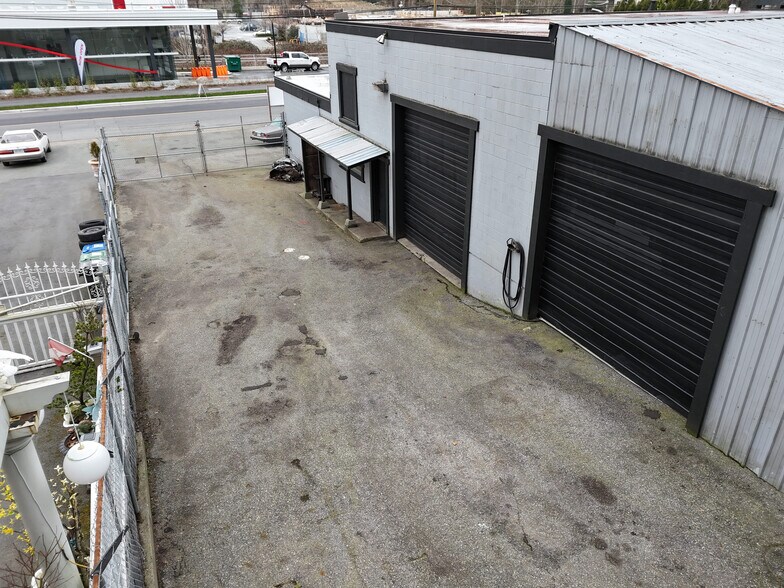 2397 West Railway St, Abbotsford, BC for sale - Building Photo - Image 3 of 8