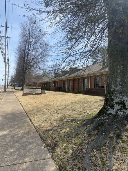 6425 Stage Rd, Memphis, TN for sale - Primary Photo - Image 1 of 1