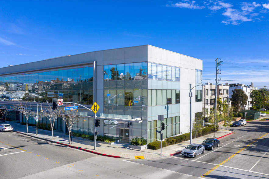 10700 Santa Monica Blvd, Los Angeles, CA for lease - Building Photo - Image 3 of 5