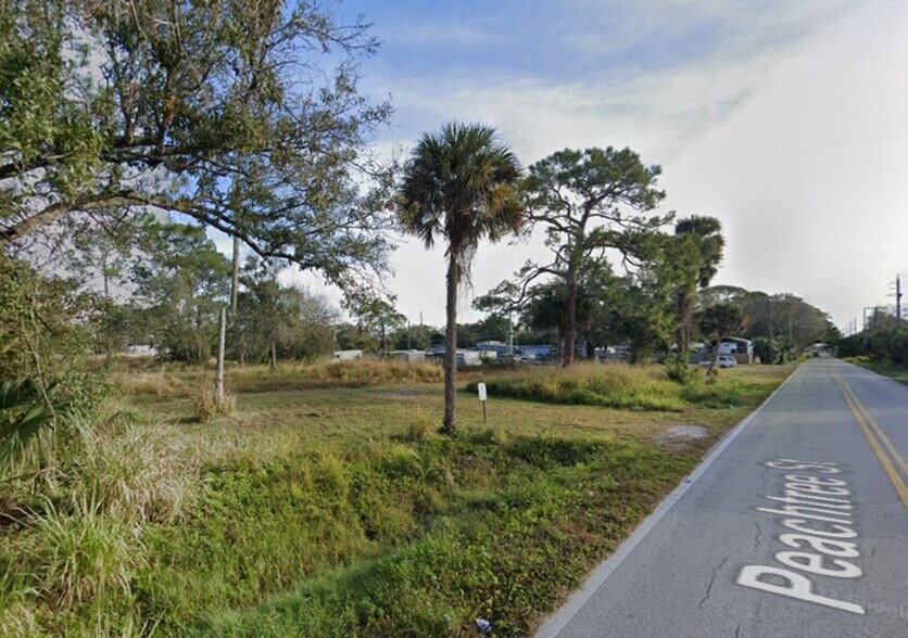 1408 Peachtree St, Cocoa, FL à louer - Photo du bâtiment - Image 2 de 4