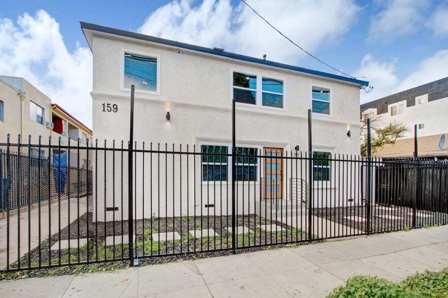 161 S Burlington Ave, Los Angeles, CA à vendre - Photo du bâtiment - Image 3 de 17