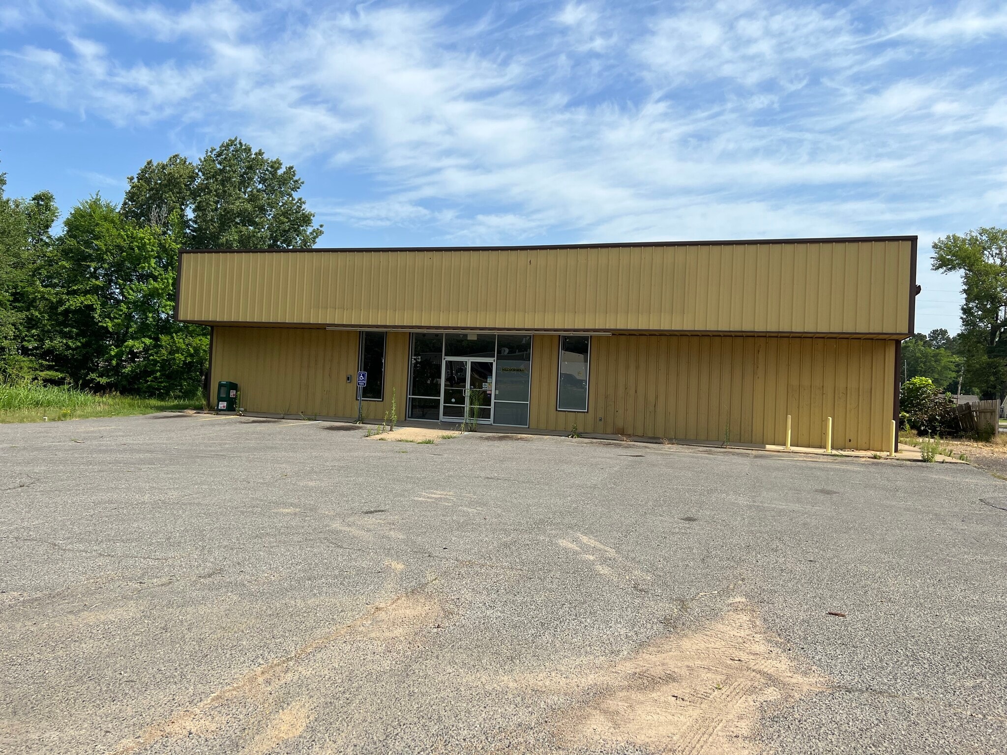 204 S 6th St, Gurdon, AR for lease Primary Photo- Image 1 of 7