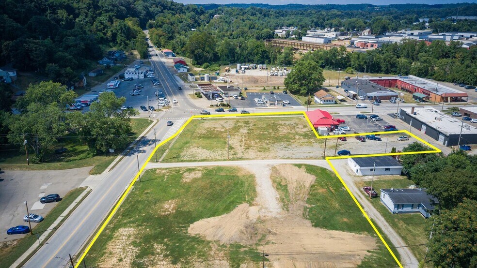 325 Dewey Ave, Cambridge, OH à vendre - Photo du bâtiment - Image 3 de 17