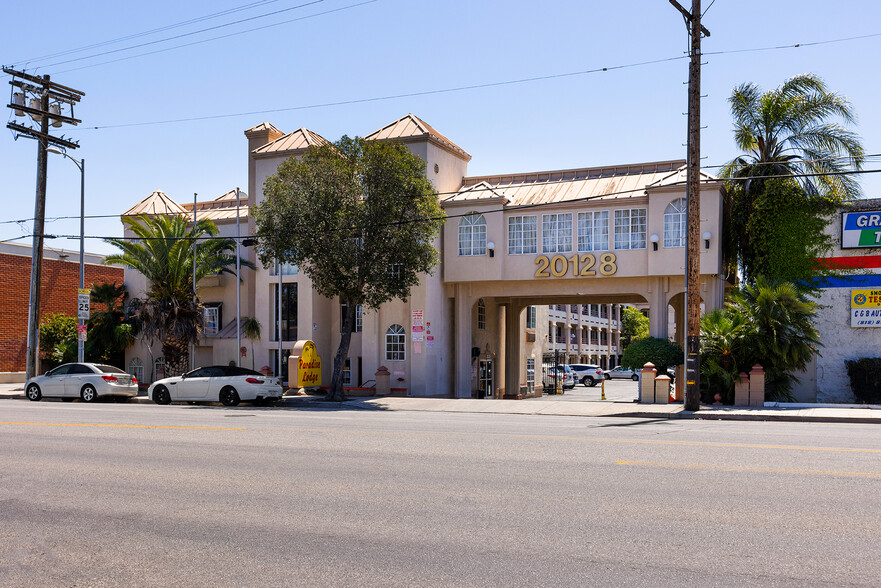 20128 Roscoe Blvd, Canoga Park, CA à vendre - Photo du b timent - Image 1 de 18