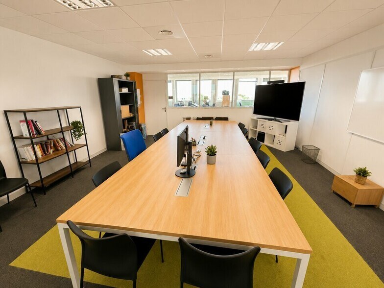 20 Quai De Bacalan, Bordeaux for lease - Interior Photo - Image 3 of 6