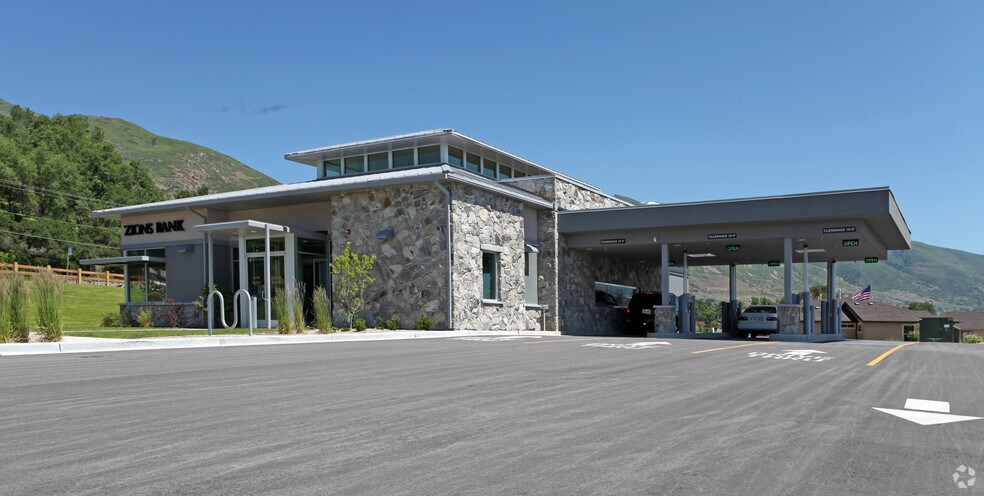 1663 N Main St, Farmington, UT for sale - Building Photo - Image 2 of 2