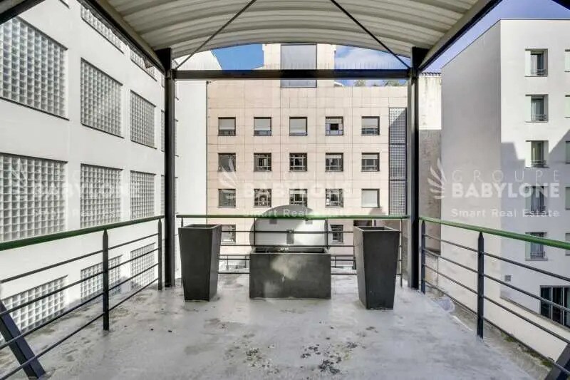 Office in Clichy for lease Building Photo- Image 1 of 13