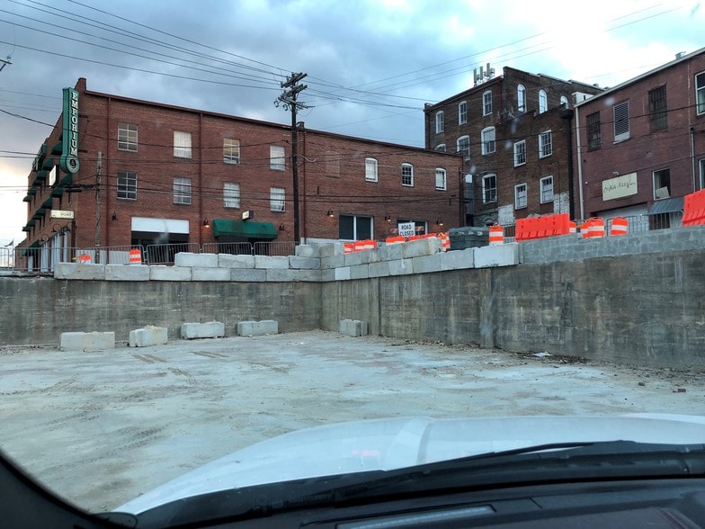 207 E Oak St, Mount Airy, NC for sale - Other - Image 3 of 6