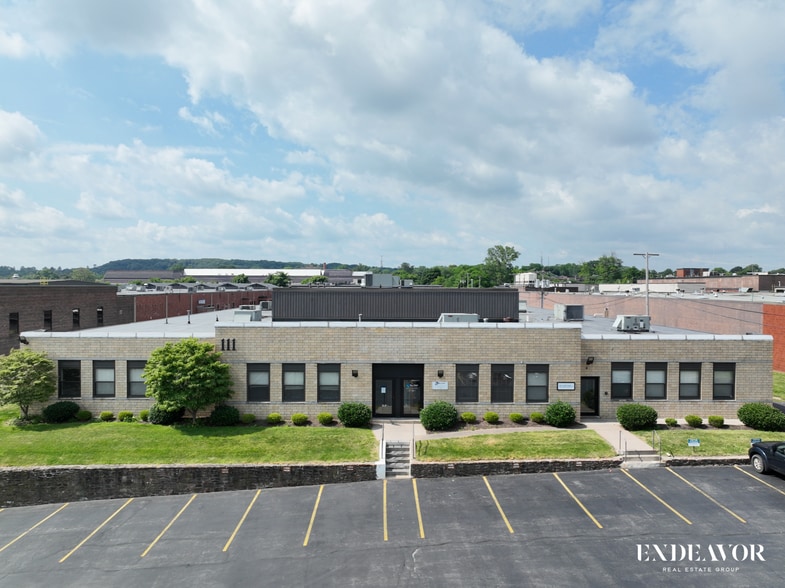 111 Humboldt St, Rochester, NY for lease - Building Photo - Image 2 of 4