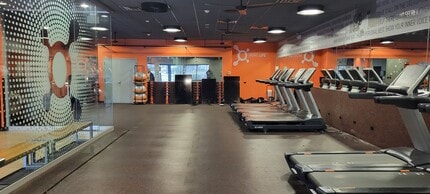 21000 S La Grange Rd, Frankfort, IL à louer Photo intérieure- Image 2 de 6