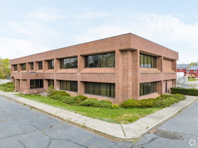 1400 Youngs Ave, Southold, NY à louer - Photo du bâtiment - Image 2 de 25