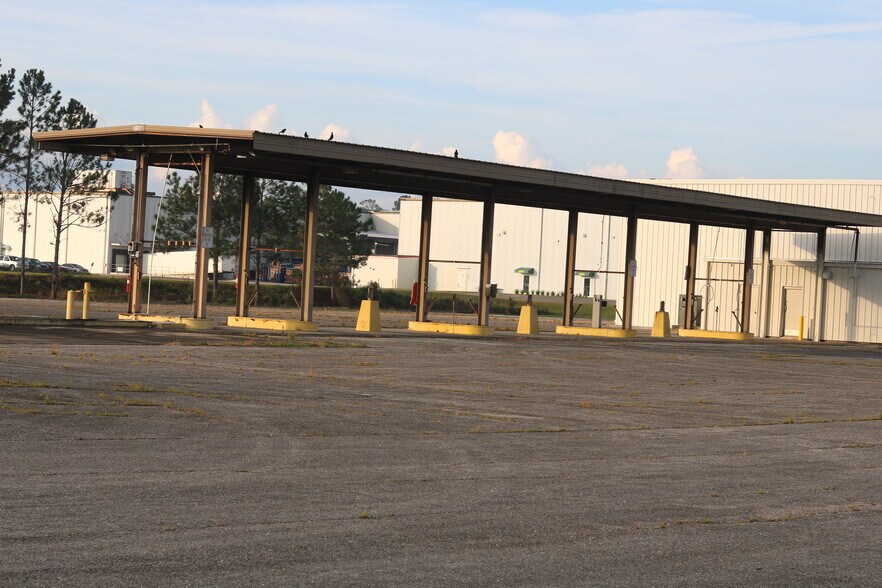 4627 JP Hall Rd, Green Cove Springs, FL à louer - Photo du bâtiment - Image 3 de 6