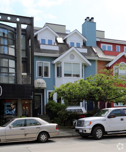 1854 W 1st Ave, Vancouver, BC à vendre - Photo du bâtiment - Image 3 de 4