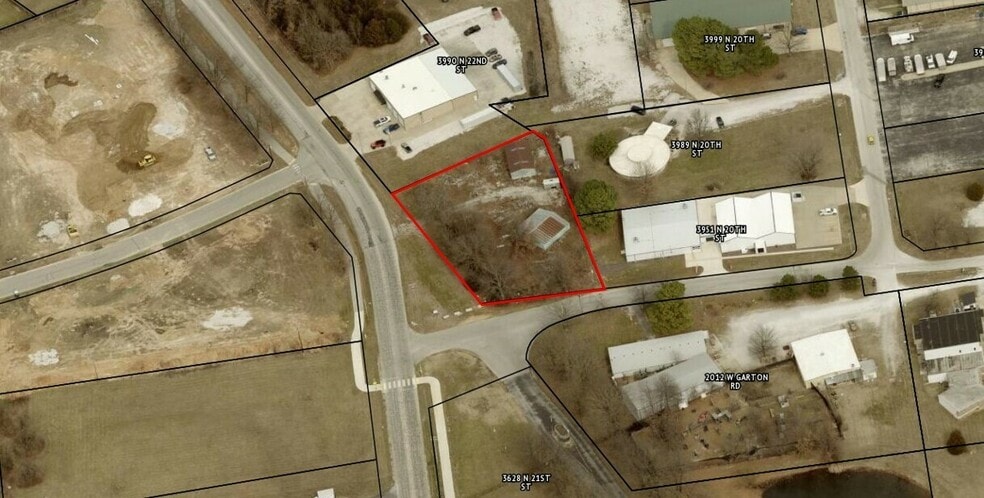 N 22nd Street, Ozark, MO à vendre - Photo du bâtiment - Image 2 de 4