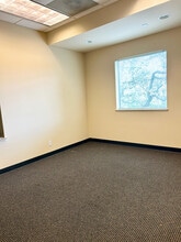 7599 Redwood Blvd, Novato, CA for lease Interior Photo- Image 2 of 4