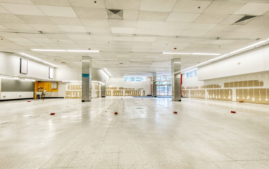 300 Gough St, San Francisco, CA for lease - Interior Photo - Image 2 of 2