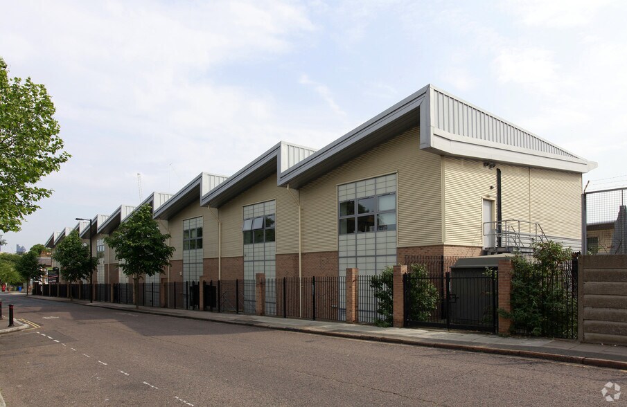 43-47 Glengall Rd, Londres à louer - Photo du bâtiment - Image 3 de 3