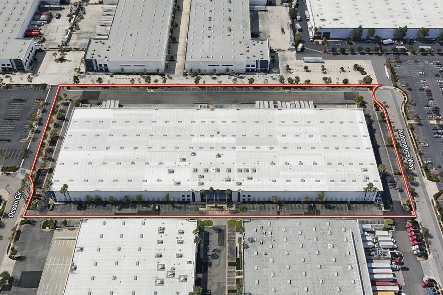 1211 N Miller St, Anaheim, CA à louer - Aérien - Image 2 de 8