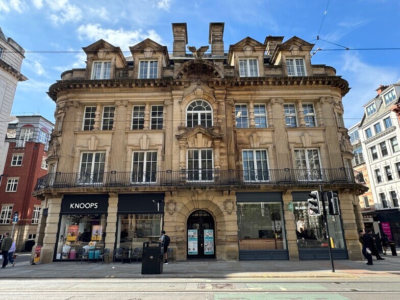 62-68 Cross St, Manchester à louer - Photo du bâtiment - Image 1 de 2