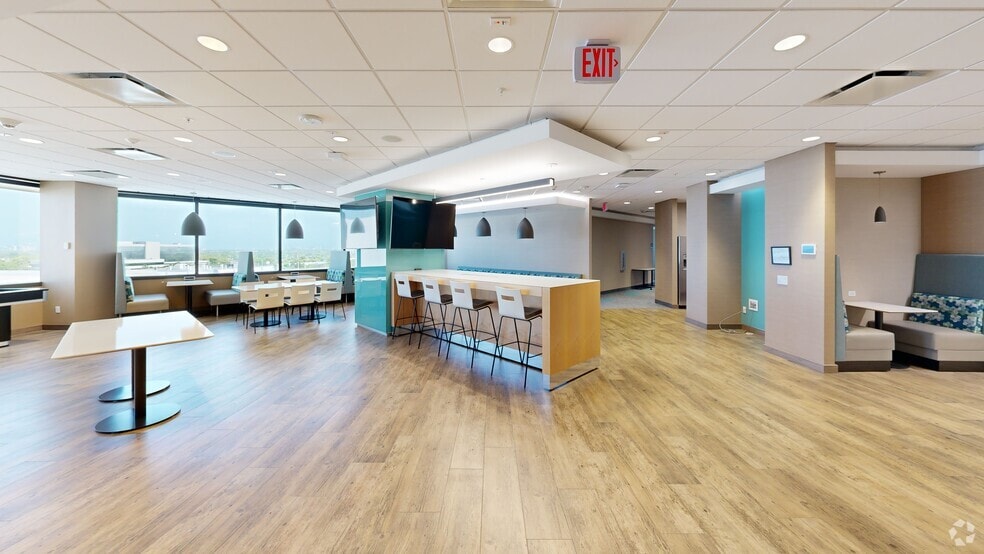899 W Cypress Creek Rd, Fort Lauderdale, FL for lease - Matterport 3D Scan - Image 3 of 32