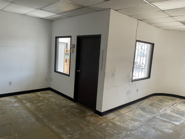 937 S Alameda St, Los Angeles, CA for lease - Interior Photo - Image 2 of 9