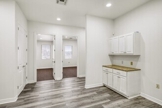 5727 W I-10 Fwy, San Antonio, TX for lease Interior Photo- Image 1 of 5