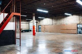 Plus de détails pour 10777 Turbeville Rd, Dallas, TX - Local d'activités à louer