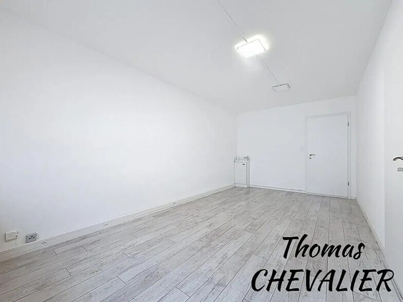 Bureau dans Colmar à vendre - Photo du bâtiment - Image 2 de 10