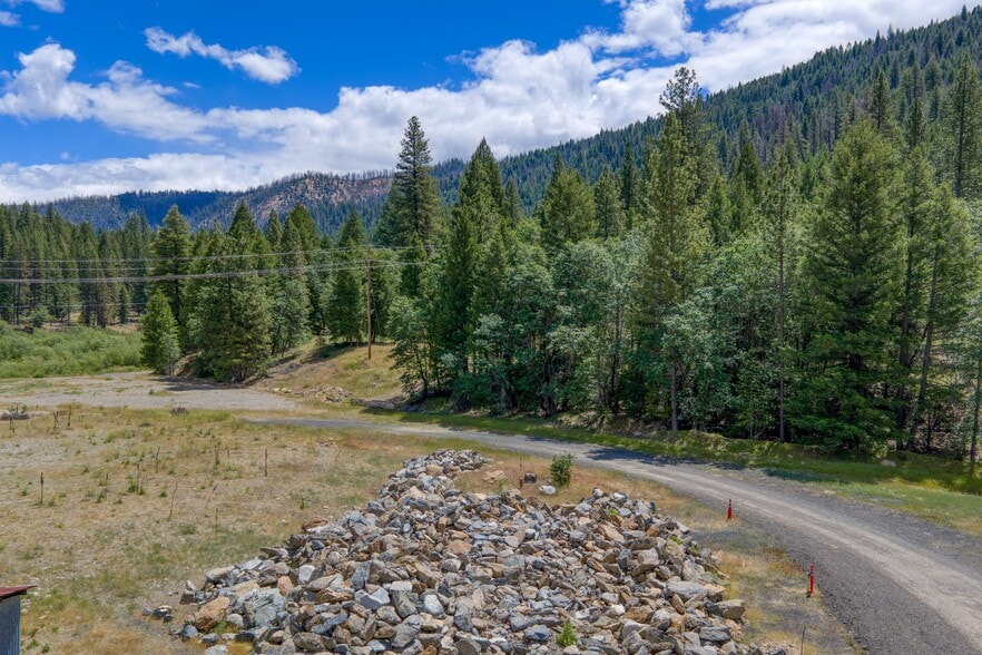 8260 Butterfly Valley Twain Rd, Twain, CA for sale - Building Photo - Image 3 of 42