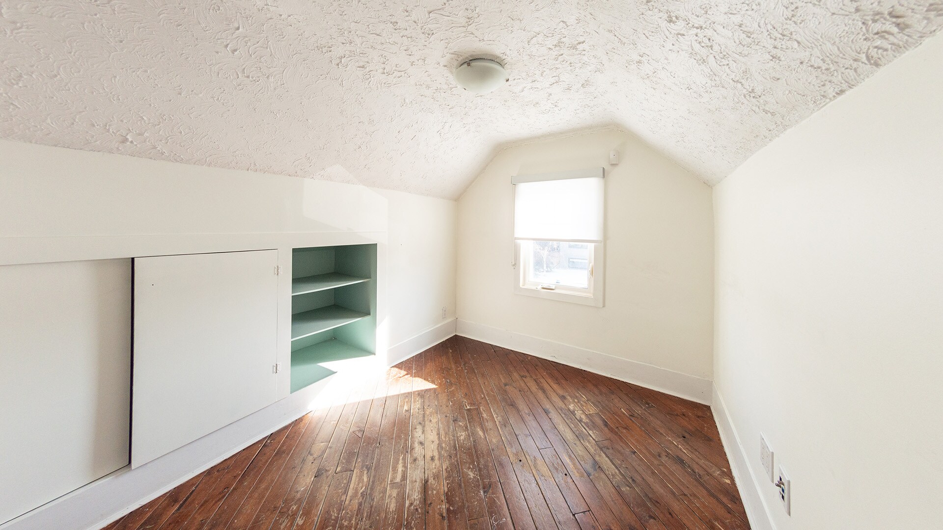 2024 34th Ave SW, Calgary, AB for sale Building Photo- Image 1 of 1