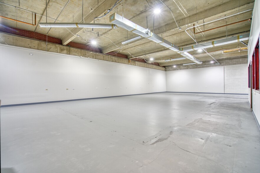 2590 W 2nd Ave, Denver, CO for lease - Interior Photo - Image 3 of 13