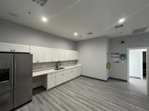 800 N Plano Rd, Richardson, TX à louer Photo intérieure- Image 2 de 4