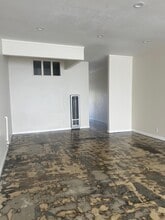 1104-1106 Crenshaw Ave, Torrance, CA for lease Interior Photo- Image 2 of 5