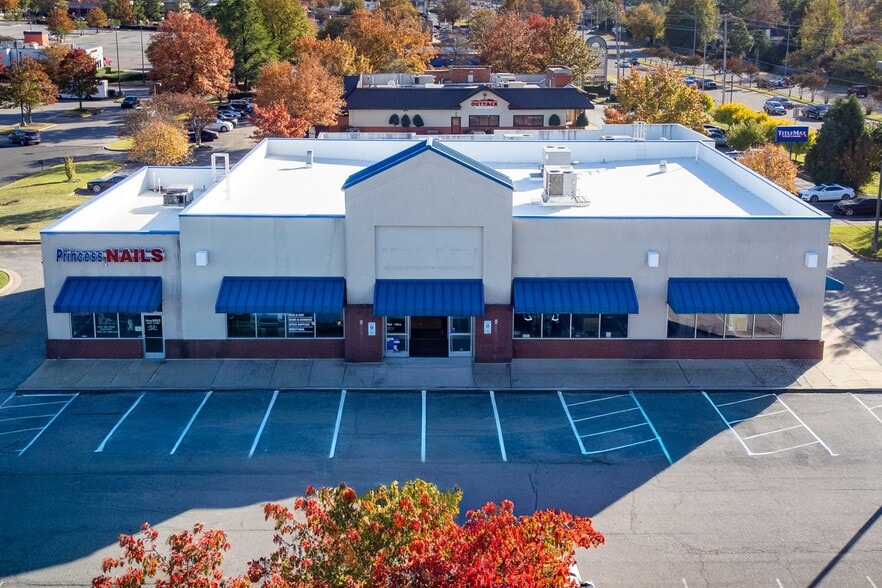 1130-1132 Germantown Pky, Cordova, TN for lease - Building Photo - Image 2 of 8