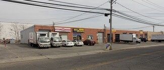 Plus de détails pour 53-67 Bloomingdale Rd, Hicksville, NY - Industriel à louer