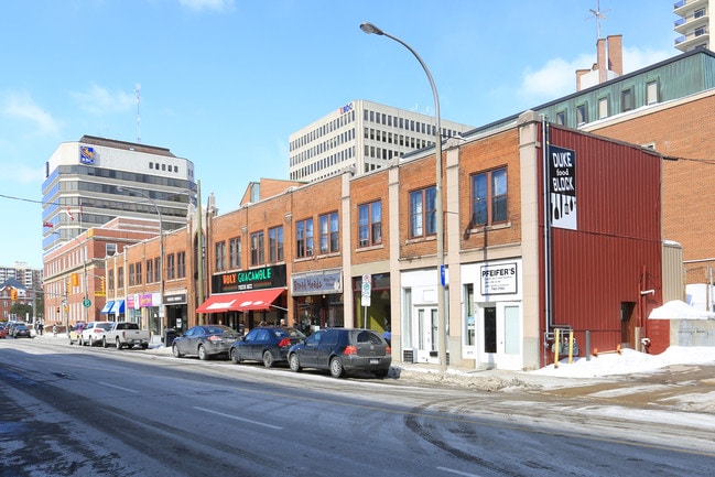 More details for 2-22 Duke St E, Kitchener, ON - Retail for Sale