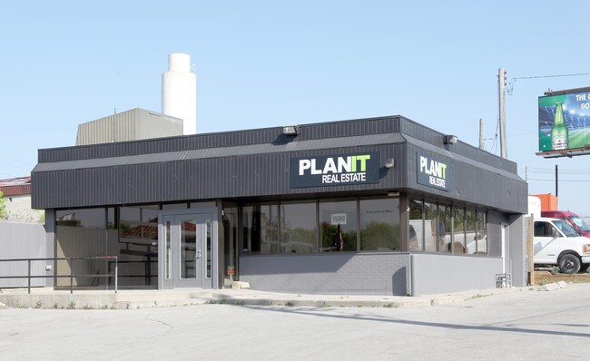 More details for 1500 St Clair Ave W, Toronto, ON - Retail for Lease
