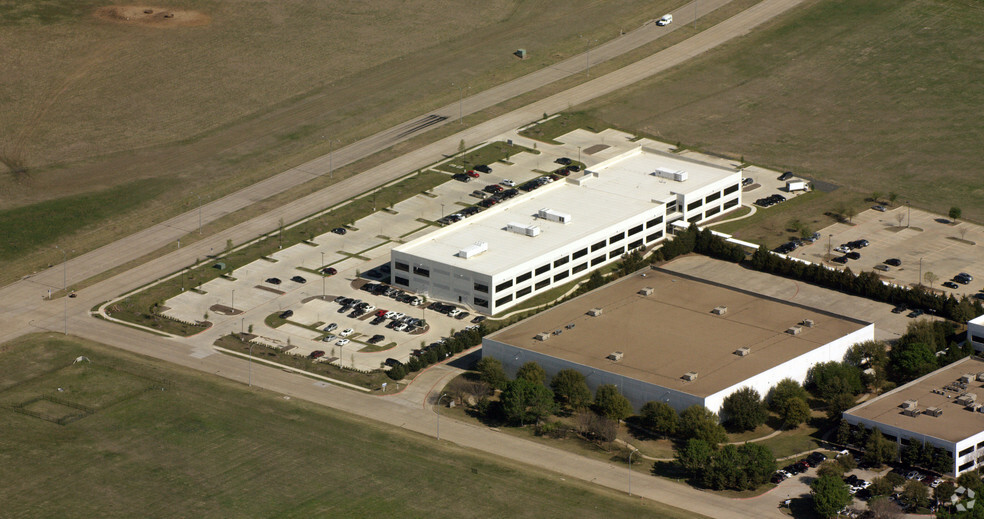 14600 Heritage Pky, Fort Worth, TX for lease - Building Photo - Image 1 of 1