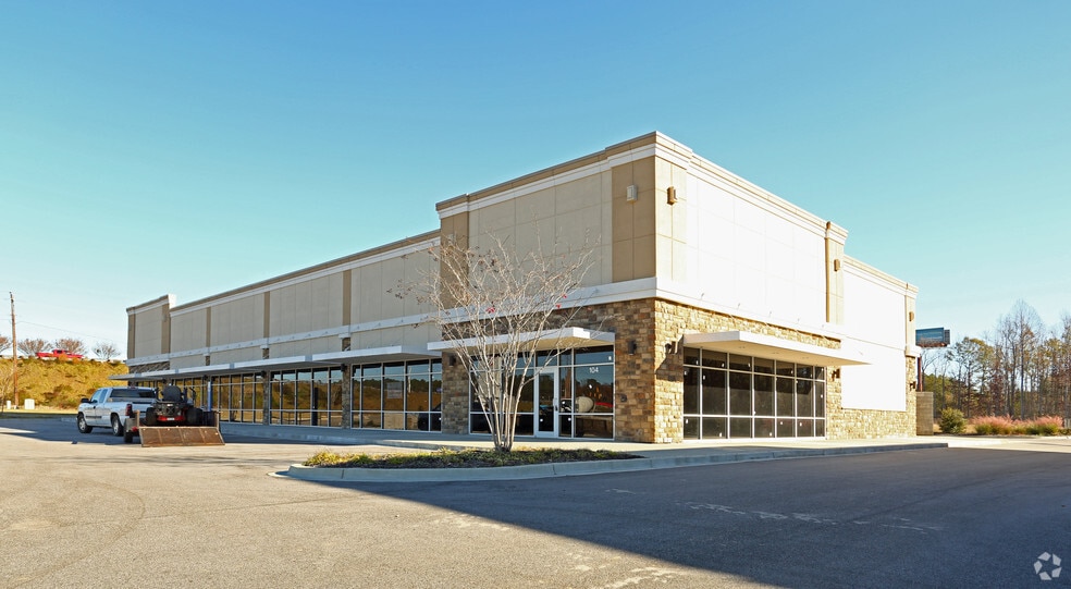 110 Woody Jones Blvd, Florence, SC à louer - Photo du bâtiment - Image 2 de 10