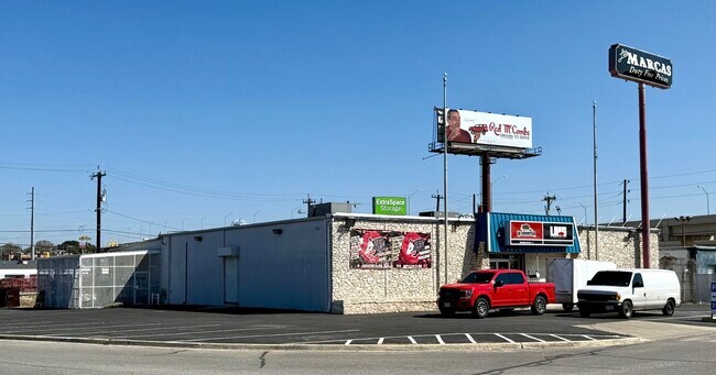 Plus de détails pour 5607 Kenwick St, San Antonio, TX - Flex à vendre