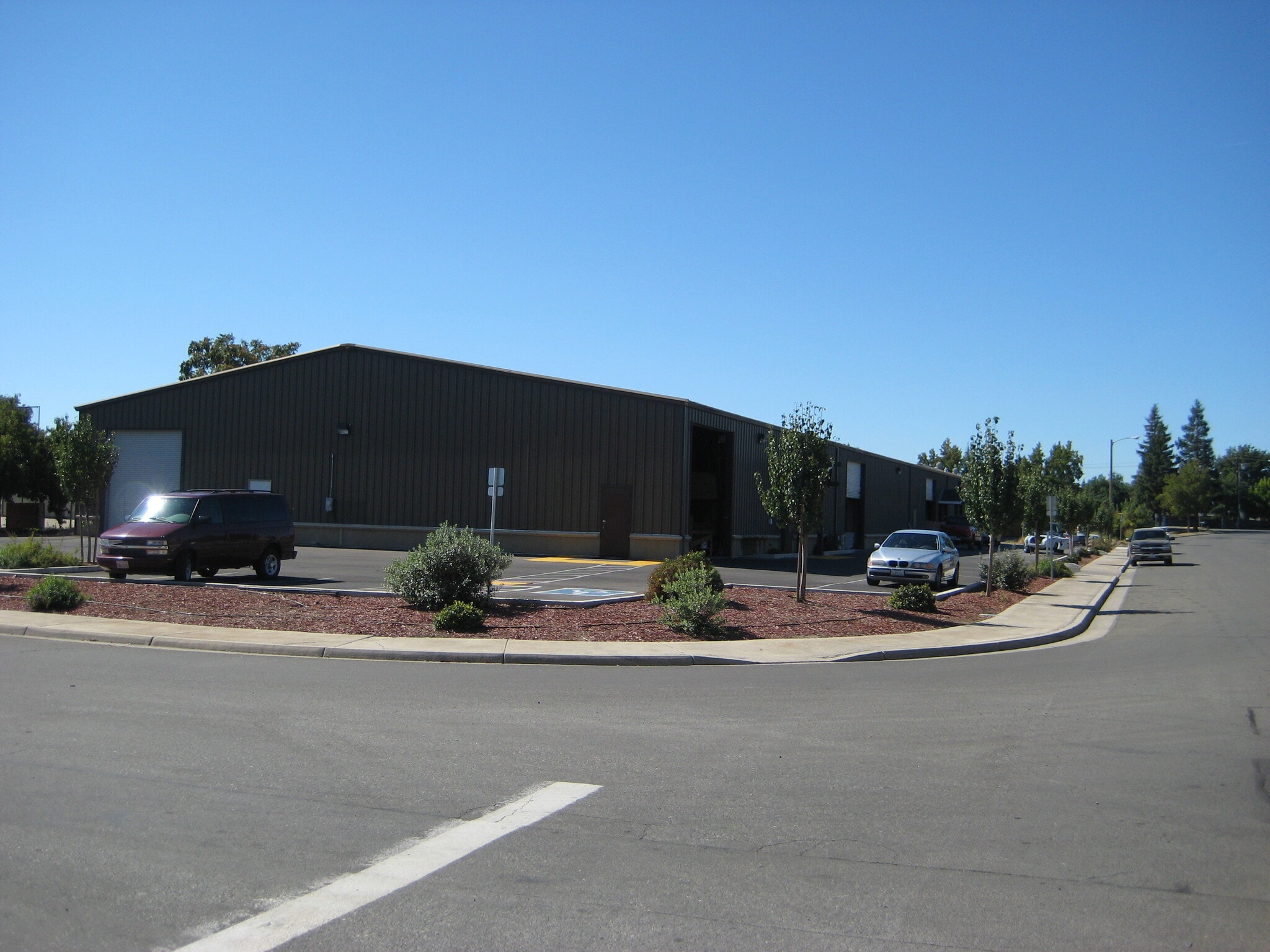 424 Epley Dr, Yuba City, CA for lease Building Photo- Image 1 of 1