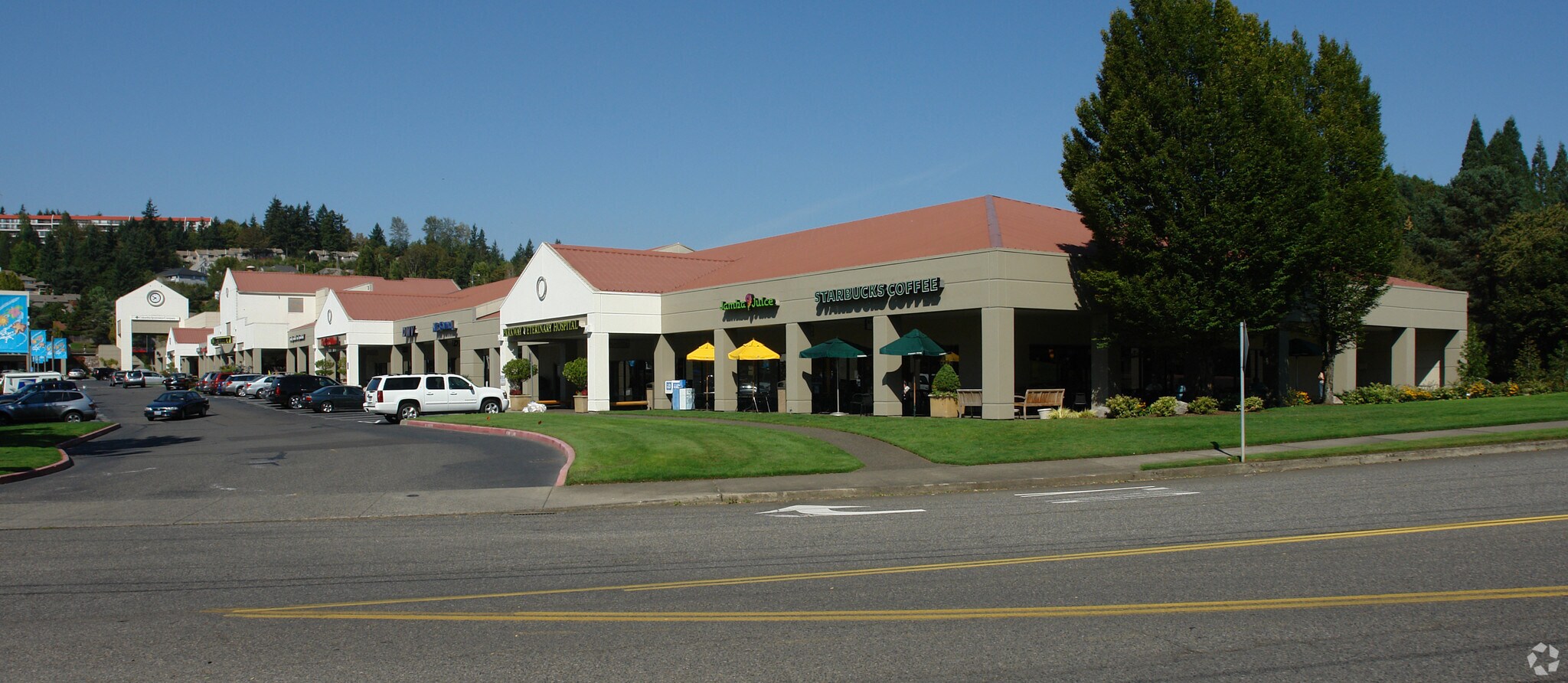 3 Monroe Pky, Lake Oswego, OR à louer Photo du bâtiment- Image 1 de 9