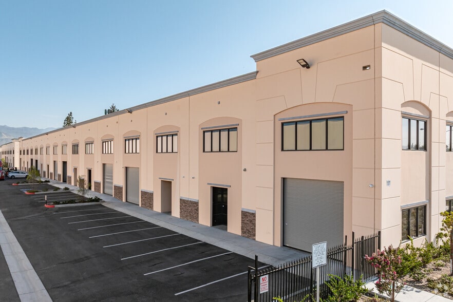 1623 W San Bernardino Rd, West Covina, CA for lease - Building Photo - Image 3 of 4