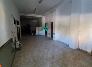 Retail in Granada, Granada for lease Interior Photo- Image 2 of 4