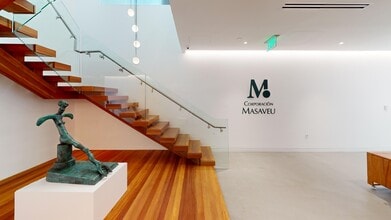 501 Brickell Key Dr, Miami, FL for lease Interior Photo- Image 2 of 15