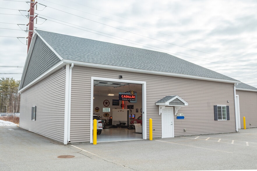 24 Industrial Park Rd, Saco, ME for sale - Building Photo - Image 1 of 11