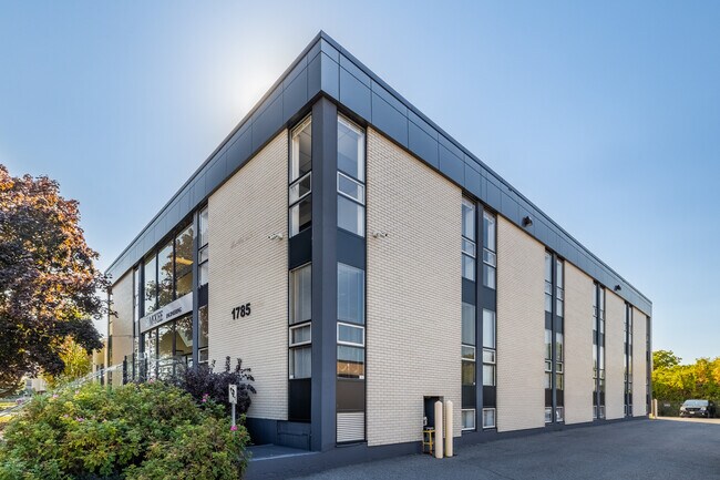 More details for 1785 Woodward Dr, Ottawa, ON - Office for Lease