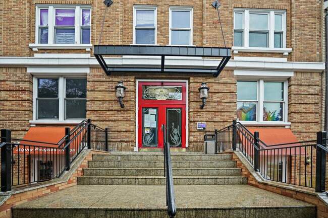 1638 R St NW, Washington, DC à louer - Photo du bâtiment - Image 3 de 5