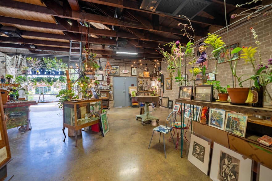 1109 Grand Ave, Phoenix, AZ for sale - Interior Photo - Image 3 of 21