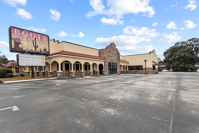 More details for 720 E Oglethorpe Hwy, Hinesville, GA - Retail for Sale